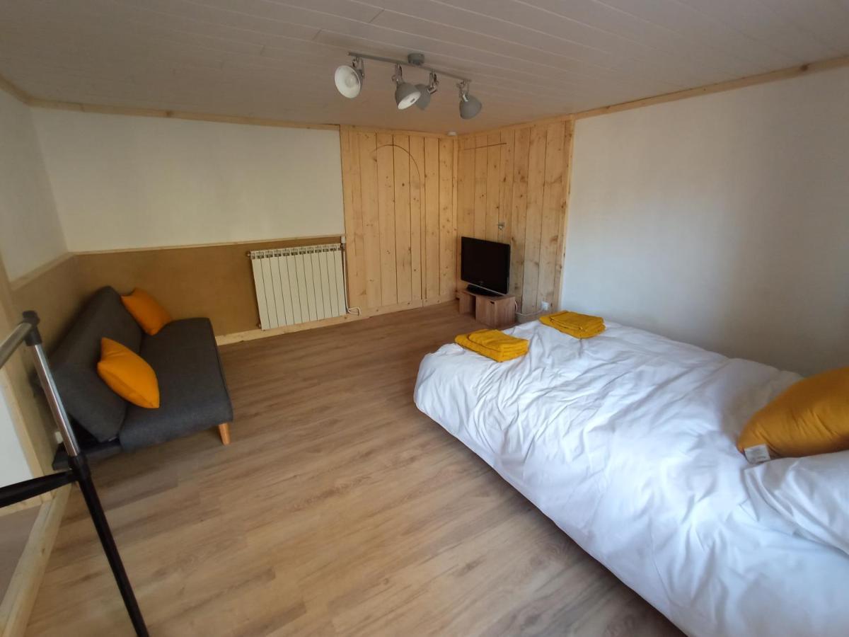 Studio Meuble Proche Des Thermes Cransac Exterior foto